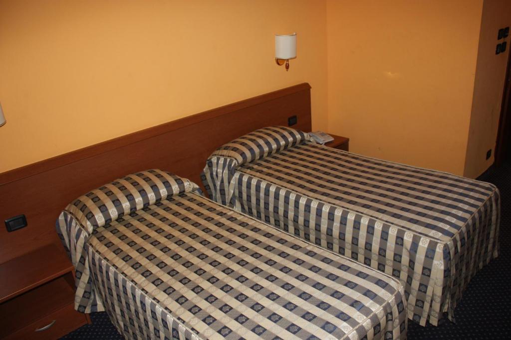 Hotel Tre Denti Cantalupa Екстер'єр фото